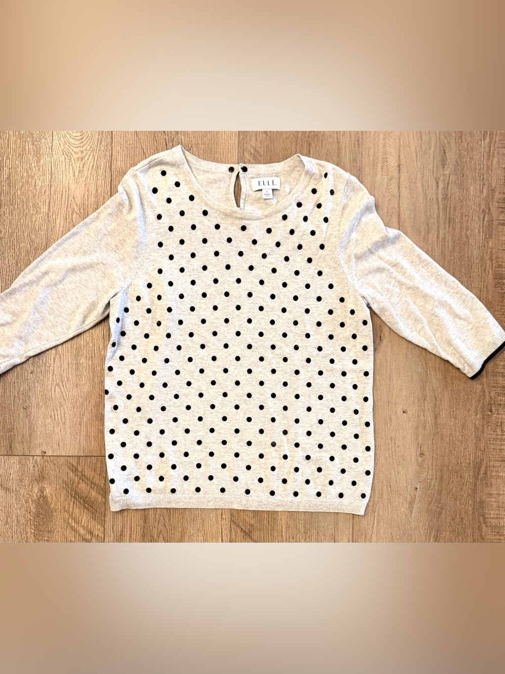 Elle Light Gray Knit Top with Black Polka Dots